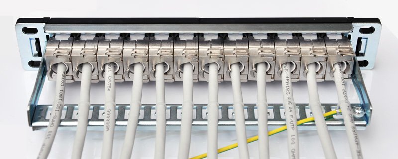 10 Inch Cat.6a Patch Panel Loaded with Cat.6a Shielded Keystone Jacks -  Max. optimize your Cat6a networks performance